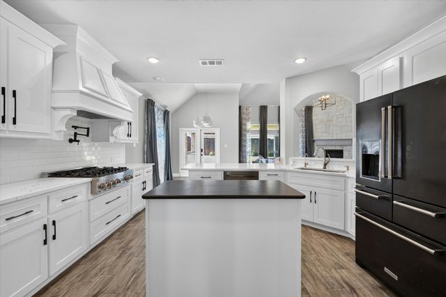 560 Featherstone Lane, Prosper, TX 75078