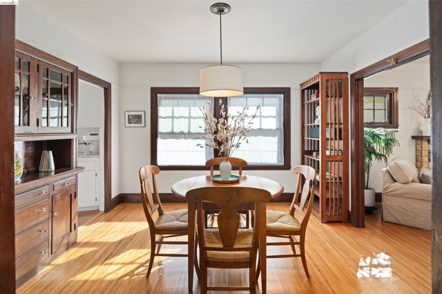 1205 Curtis St, Berkeley, CA 94706