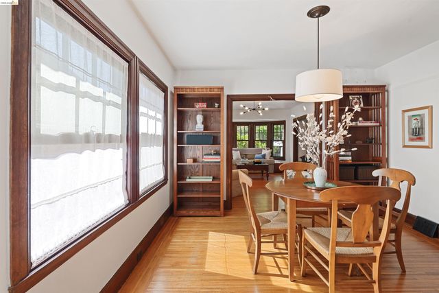 1205 Curtis St, Berkeley, CA 94706