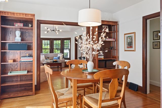 1205 Curtis St, Berkeley, CA 94706