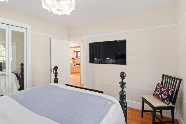 1205 Curtis St, Berkeley, CA 94706
