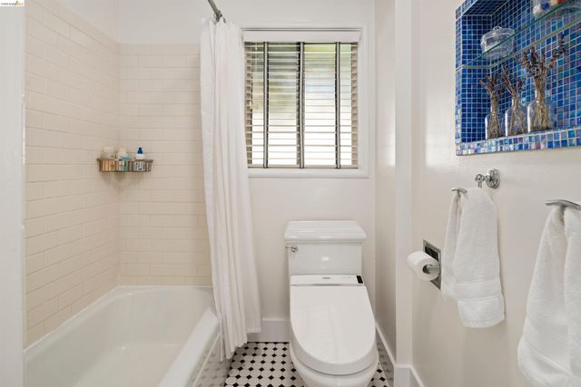 1205 Curtis St, Berkeley, CA 94706