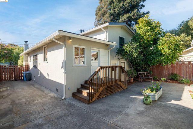 1205 Curtis St, Berkeley, CA 94706