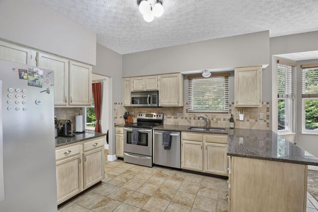 8079 Pelham Drive, Westerville, OH 43081