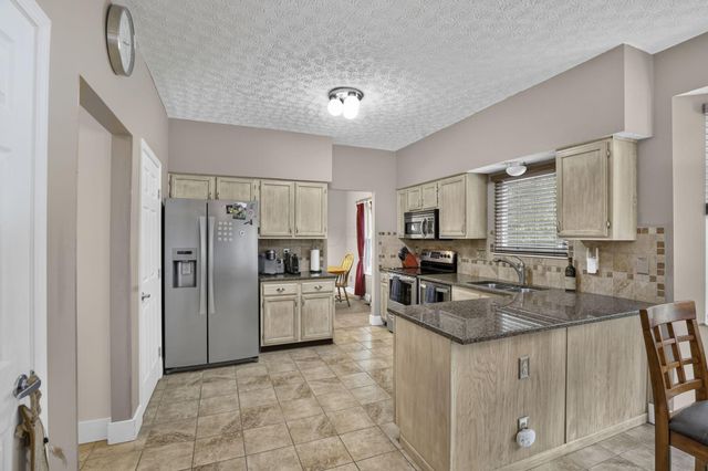8079 Pelham Drive, Westerville, OH 43081