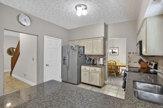 8079 Pelham Drive, Westerville, OH 43081