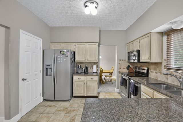 8079 Pelham Drive, Westerville, OH 43081