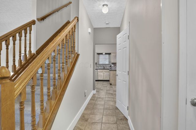 8079 Pelham Drive, Westerville, OH 43081