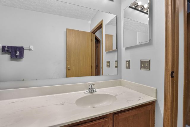 8079 Pelham Drive, Westerville, OH 43081