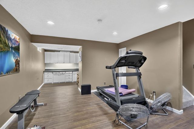 8079 Pelham Drive, Westerville, OH 43081