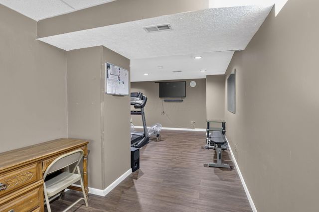 8079 Pelham Drive, Westerville, OH 43081