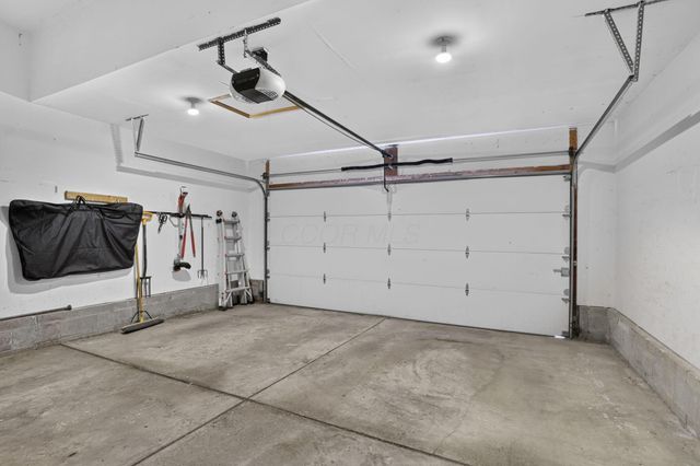 8079 Pelham Drive, Westerville, OH 43081