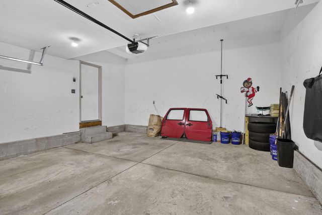 8079 Pelham Drive, Westerville, OH 43081