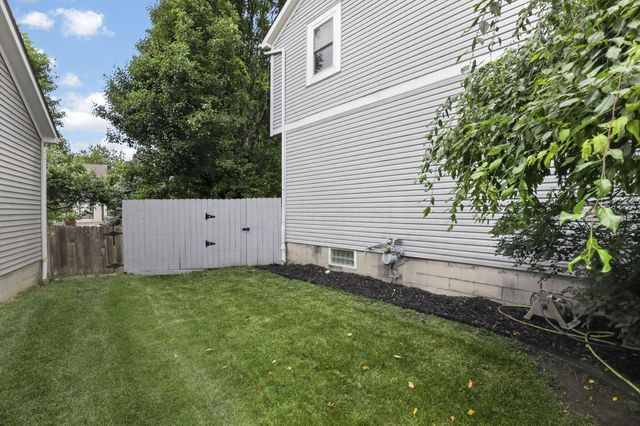 8079 Pelham Drive, Westerville, OH 43081