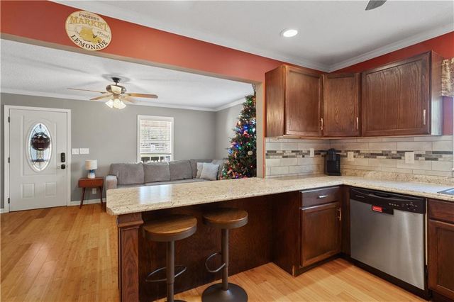 297 Tucker Hollow SE Road, Calhoun, GA 30701