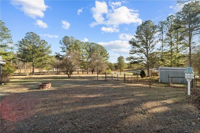 297 Tucker Hollow SE Road, Calhoun, GA 30701