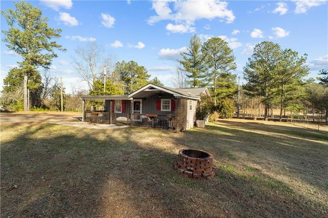 297 Tucker Hollow SE Road, Calhoun, GA 30701