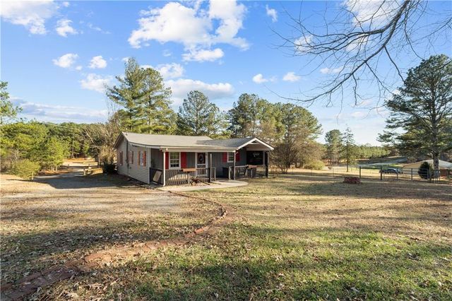 297 Tucker Hollow SE Road, Calhoun, GA 30701