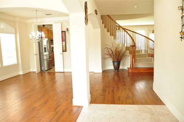 1312 Valley Vista Drive, Irving, TX 75063