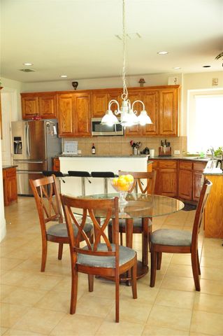 1312 Valley Vista Drive, Irving, TX 75063