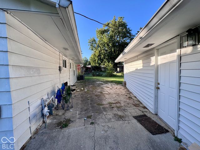 3233 Ashland Avenue, Indianapolis, IN 46226