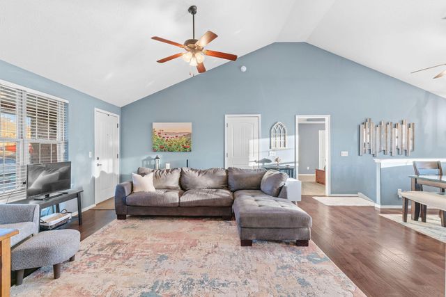 1100 E Fieldstone Drive, Ozark, MO 65721