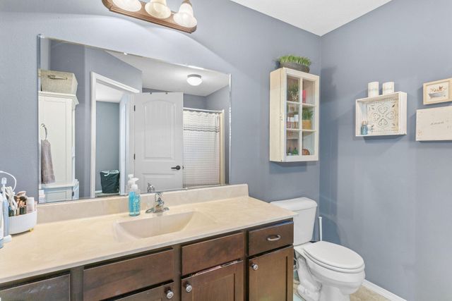 1100 E Fieldstone Drive, Ozark, MO 65721