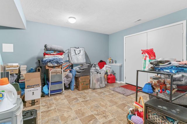 1100 E Fieldstone Drive, Ozark, MO 65721