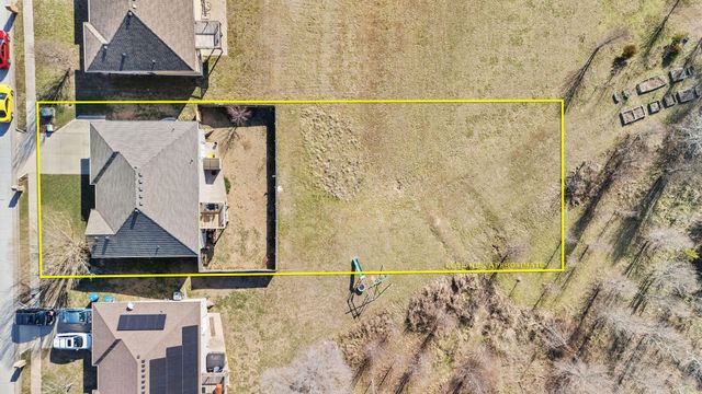 1100 E Fieldstone Drive, Ozark, MO 65721