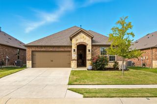 10705 Klondike Lane, Aubrey, TX 76227