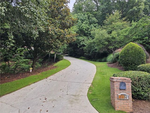 2134 River Cliff Drive, Roswell, GA 30076