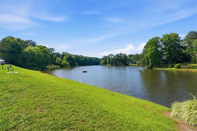 2134 River Cliff Drive, Roswell, GA 30076