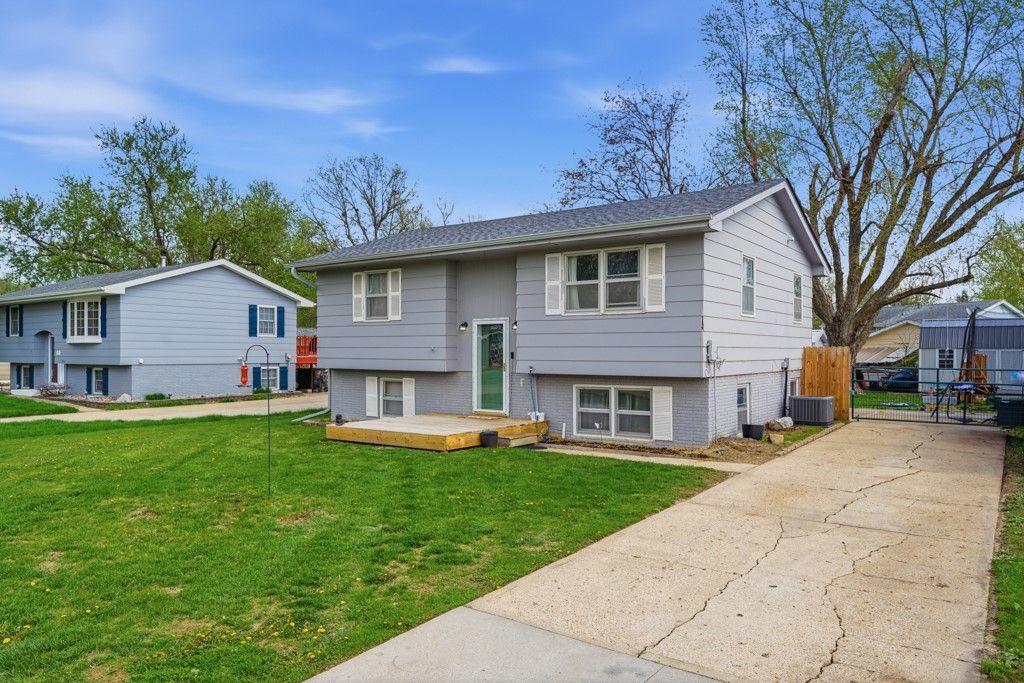 131 Patterson Street SE, Bondurant, IA 50035