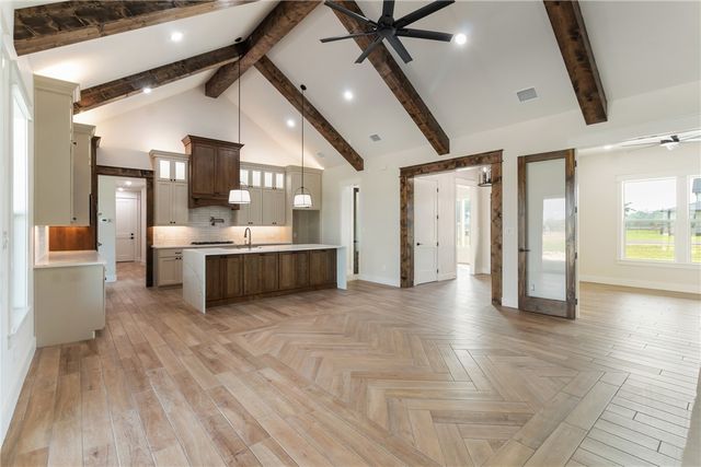 7822 Mathis Creek Dr, Bryan, TX 77808