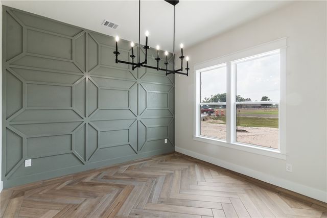 7822 Mathis Creek Dr, Bryan, TX 77808
