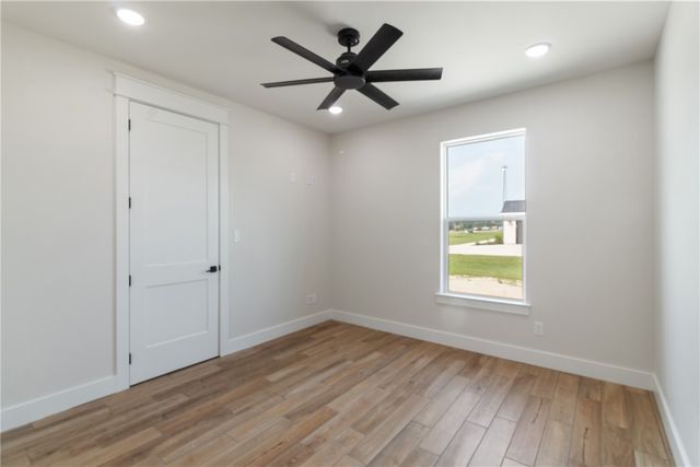 7822 Mathis Creek Dr, Bryan, TX 77808
