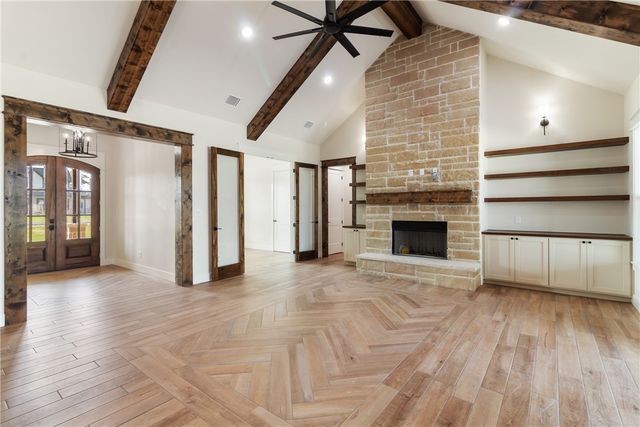 7822 Mathis Creek Dr, Bryan, TX 77808