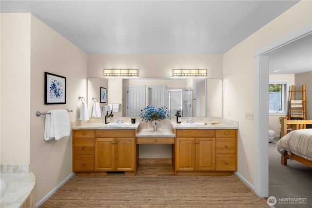300 Bromley Place NW, Bainbridge Island, WA 98110