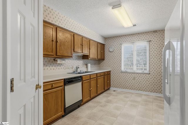 5 Lake Summit Drive, Greenville, SC 29615