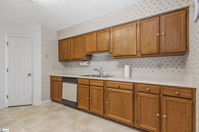 5 Lake Summit Drive, Greenville, SC 29615