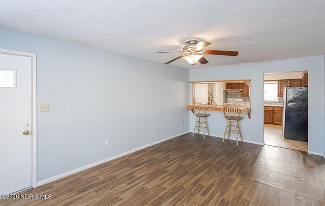 18133 Fostoria Road, Pemberville, OH 43450