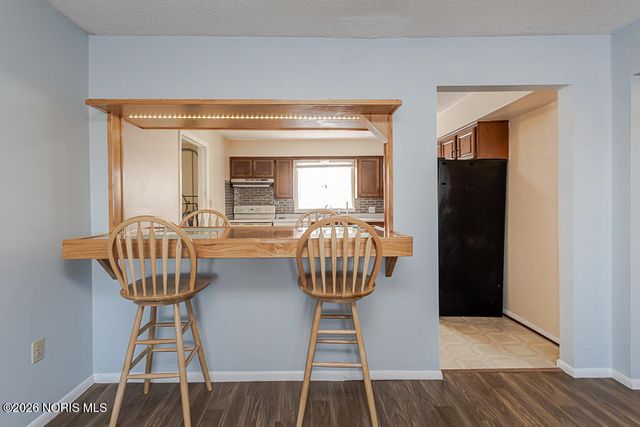 18133 Fostoria Road, Pemberville, OH 43450