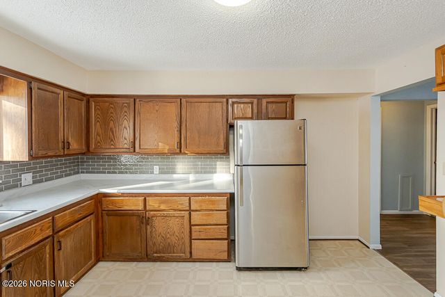 18133 Fostoria Road, Pemberville, OH 43450