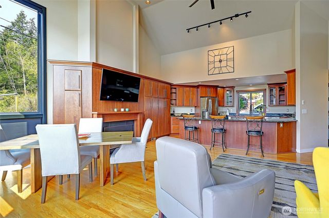 272 Loch Lane, Camano Island, WA 98282