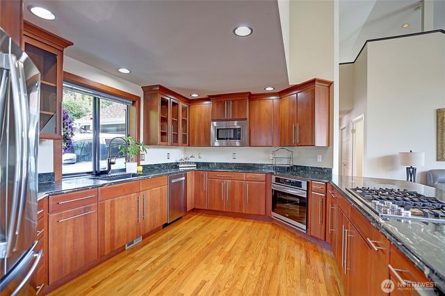 272 Loch Lane, Camano Island, WA 98282