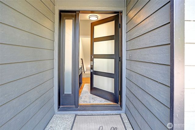 272 Loch Lane, Camano Island, WA 98282