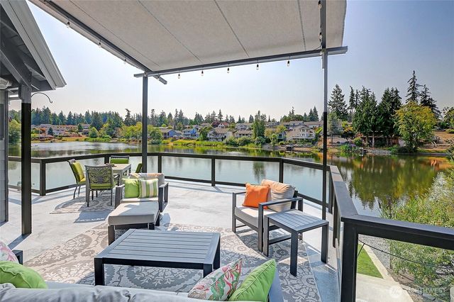 272 Loch Lane, Camano Island, WA 98282