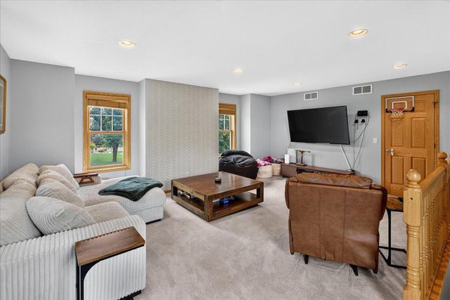 4533 Lasalle Avenue NE, Saint Michael, MN 55376