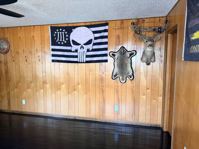 2320 N 3rd Street, Tahoka, TX 79373