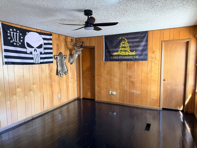 2320 N 3rd Street, Tahoka, TX 79373